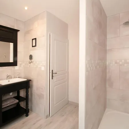 Le Logis Aux Bulles Couette-café Verzy