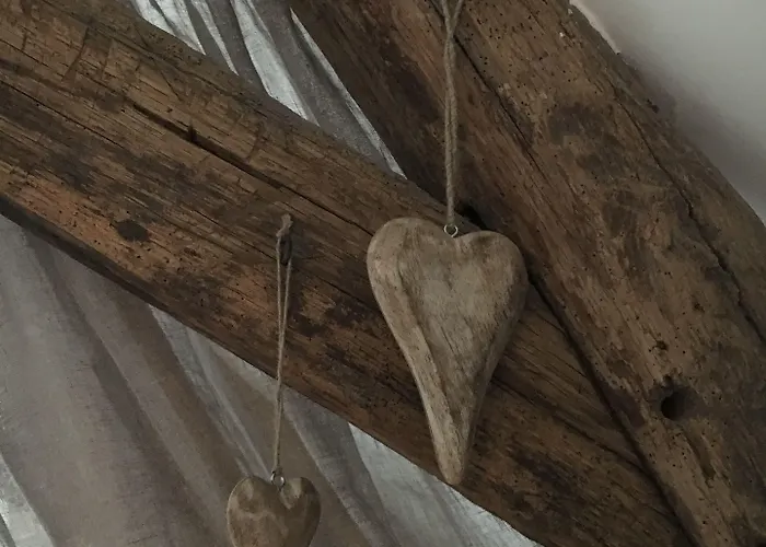 Le Logis Aux Bulles Bed & Breakfast